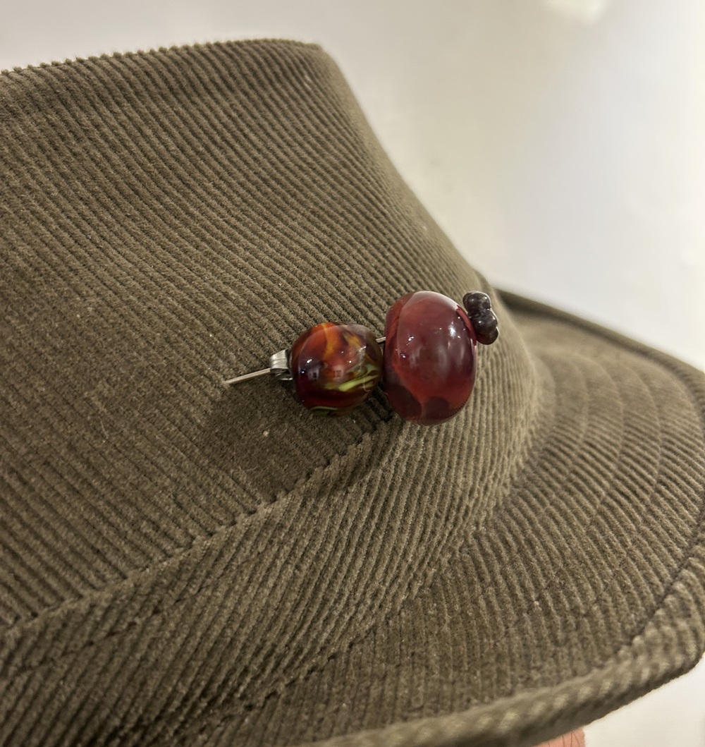 Hat pin